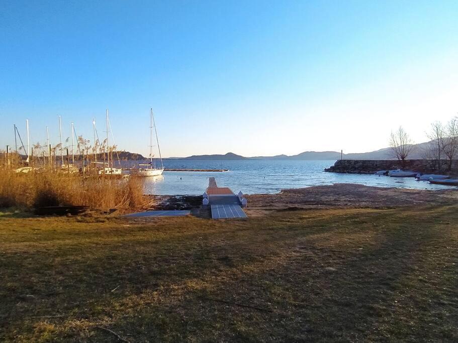 La Casa Sul Lago Monvalle Eksteriør billede